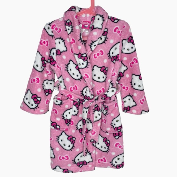 Hello Kitty Pink Robe - Picture 1 of 8